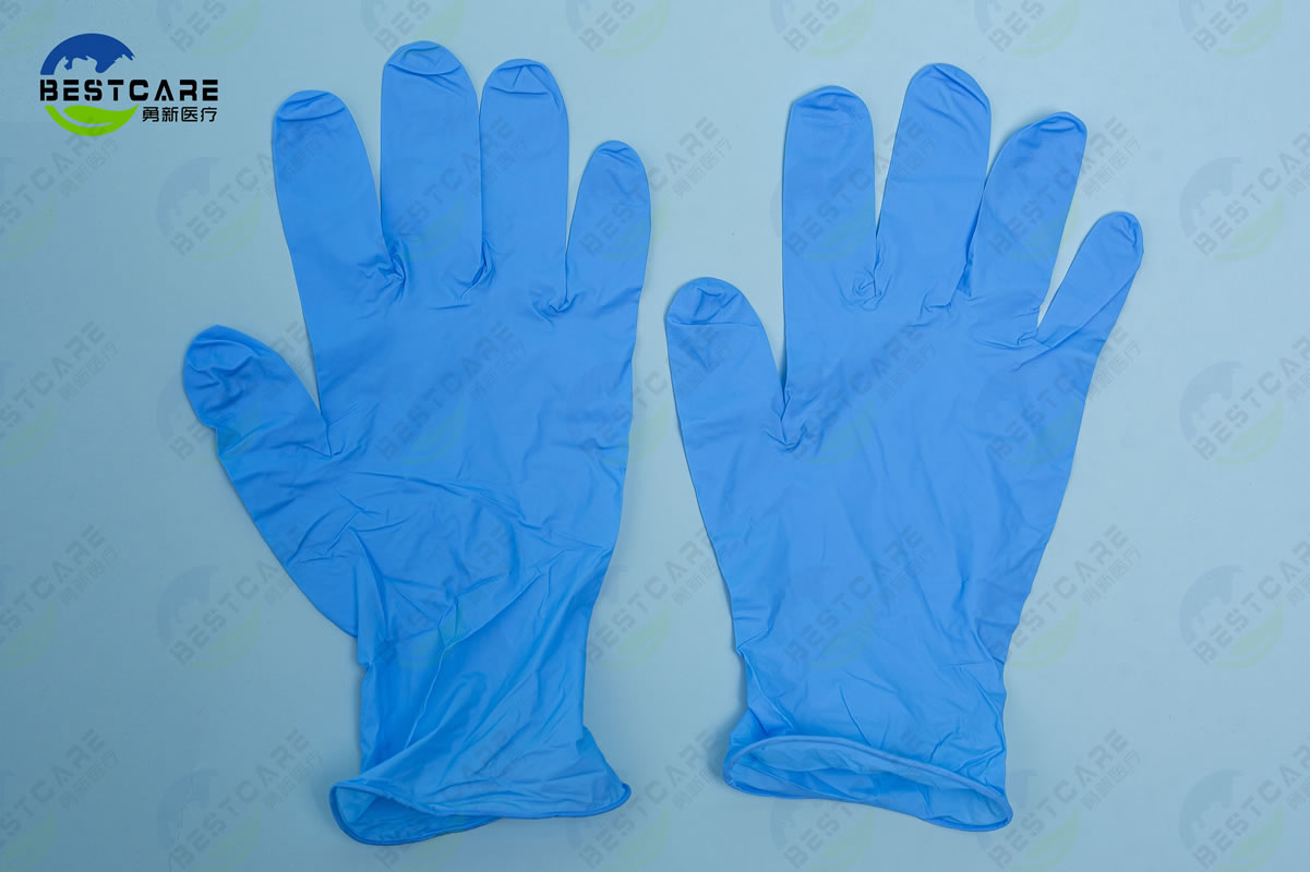 Nitrile Surgical Gloves